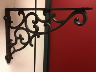 1 Beautiful shelf rack pendant, cast iron rust brown
