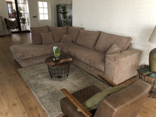 Beautiful hefty new taupe rib fabric corner sofa model