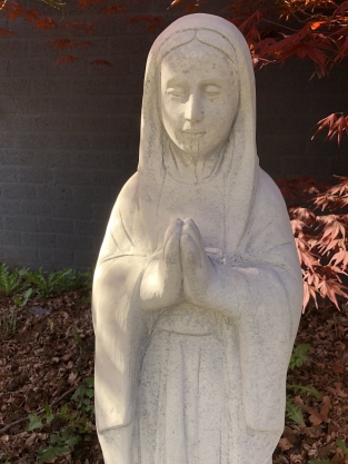 Mother Mary / Mother Mary, large full stone statue.