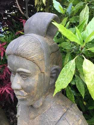 Schöner Satz von japanischen Kriegerstatuen
