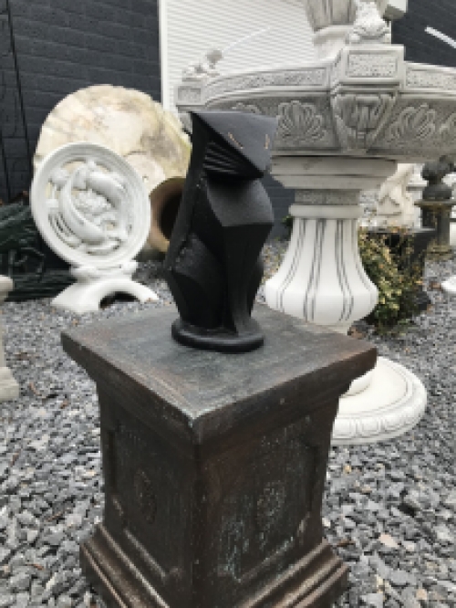 Abstract statue of a cat / cat, abstract animal statue, cast iron