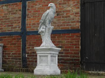 Adler auf Sockel – 165 cm – Stein