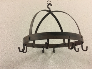 Hanger - iron wreath with 8 hooks