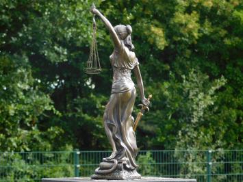 Last one: Statue of Lady Justice - 46 cm - Polystone in Bronze