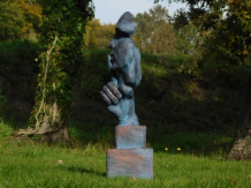 Beeld de Fluisteraar - Polystone - Blauw met Bronskleurig