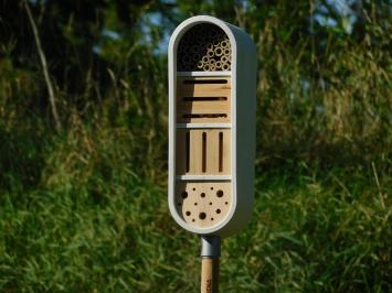 Gardena Insektenhotel mit Stiel – 150 cm – ClickUp