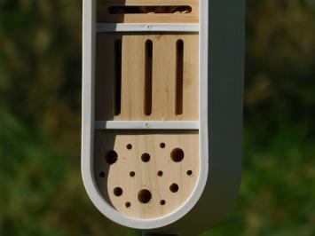 Gardena Insektenhotel mit Stiel – 150 cm – ClickUp