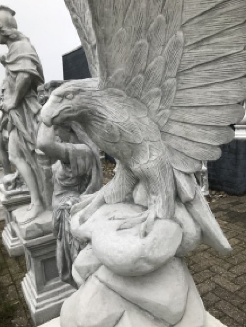 Eagle statue, garden statue, very large, animal statue on pedestal, stone