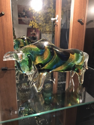Beautiful bull of full glass, beautiful!!