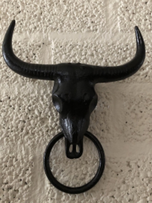 Cast iron bull skull with towel ring, black, beautiful!