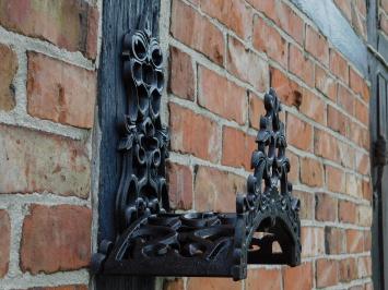 Classic Garden Hose Holder - Cast Iron