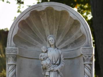 Classic Chapel with Madonna and Child – 65 cm – Grey/White – Stone