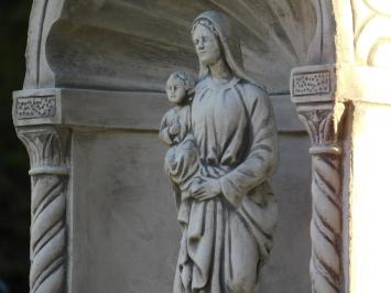 Classic Chapel with Madonna and Child – 65 cm – Grey/White – Stone