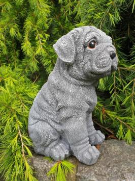 Gartenstatue eines Hundes