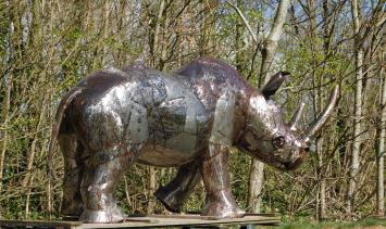 Rhinoceros ‘’Rino‘’ XXL - 130 x 210 cm - Handmade and Unique
