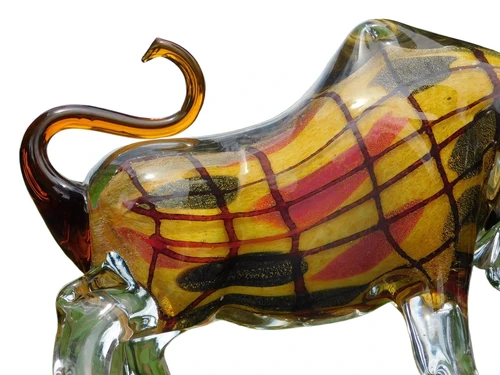 Glass Bull Sculpture – Handmade Glass-blown Artwork