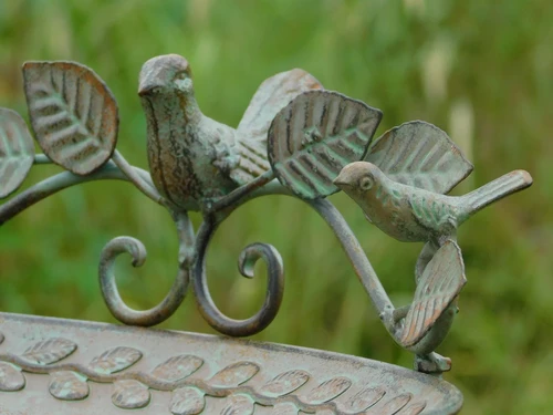 Bird Bath / Feeding Dish with Small Birds - Freestanding - 82 cm - Metal