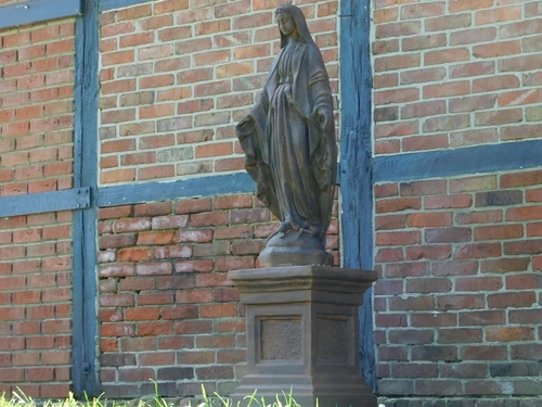 Large Garden Statue of Mary on Pedestal – 170 cm – Stone Oxide