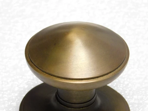 Round Front Door Knob with Rosette – Antique Brass – Fixed Knob