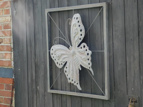 Elegant Wall Ornament: Butterfly – 100 x 100 cm – Metal