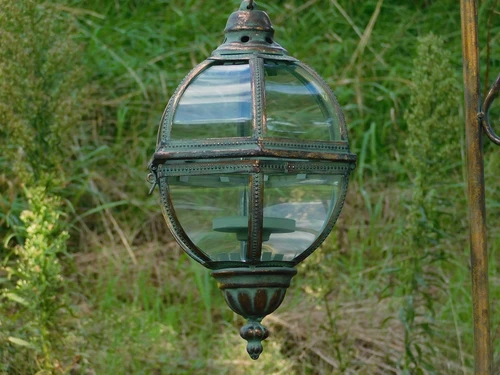 Metall-Windlicht XL mit Schwan auf Ständer – 102 cm – Vintage-Laterne