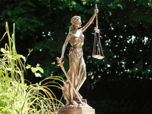 Beeld Vrouwe Justitia - Brons-look - 35 cm - Polystone