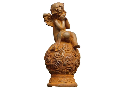Engel op Bol van Rozen – Gietijzer – ca. 15,5 cm hoog