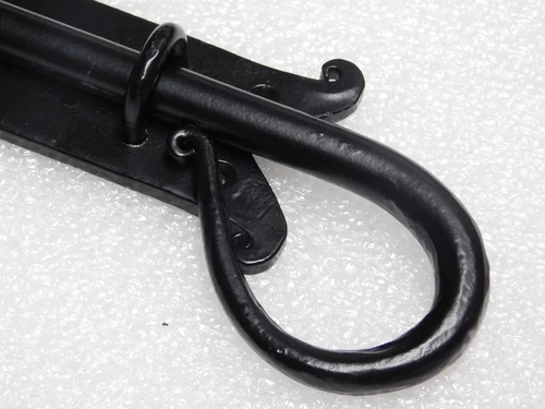 Iron Bolt – Black – Base Plate 195 × 70 mm