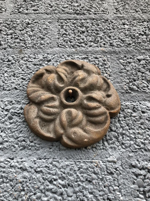Cast Iron Wall Anchor – 15 cm – Floral Design