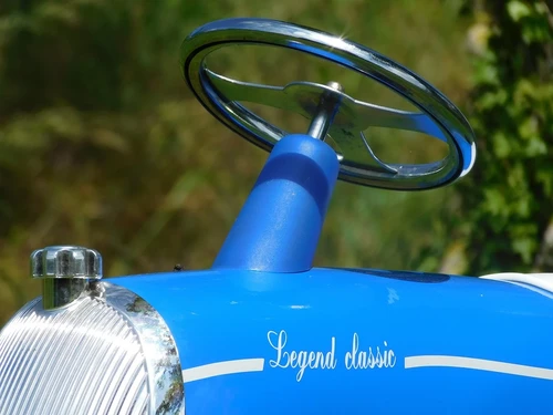 Vintage Car - Blue 