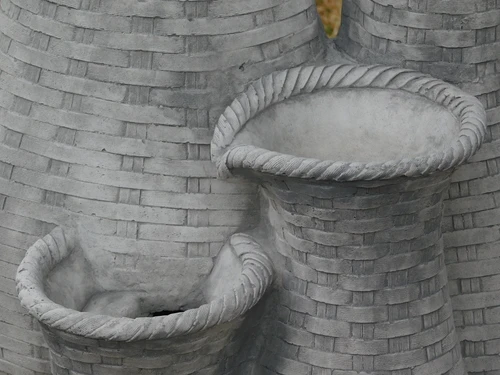 Water Spout with 4 Jugs - 70 x 40 cm - Stone