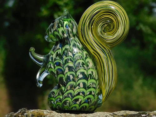 Glasfigur „Eichhörnchen“ – Handgefertigtes, glasgeblasenes Kunstwerk