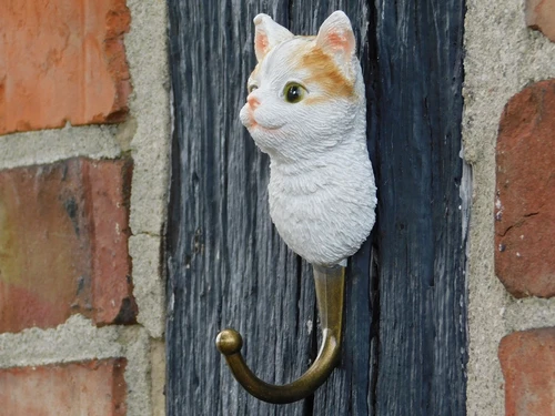 Set of 4 Wall Hooks with Cat Heads – Polyresin & Brass