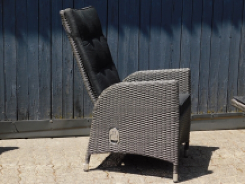 Laatste: Tuinset Ibiza - 2 stoelen en tafel