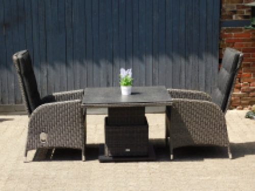Laatste: Tuinset Ibiza - 2 stoelen en tafel