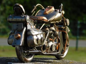 Vintage Motor - 38 cm - Handcrafted from Metal