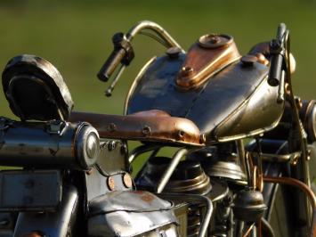 Vintage Motor - 38 cm - Handcrafted from Metal