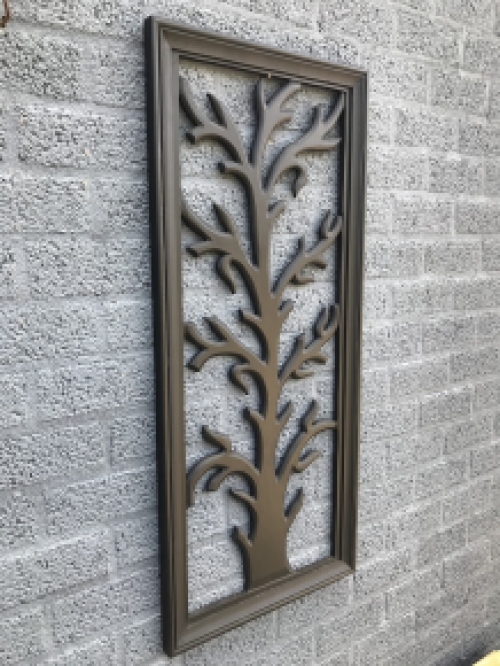 Prachtig wandornament koloniaal hout gesneden ''boom